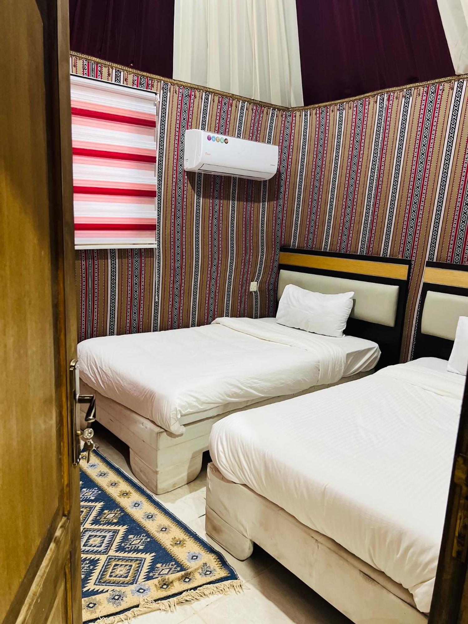 Magic Mountain Camp Apartment Вади Рум Екстериор снимка