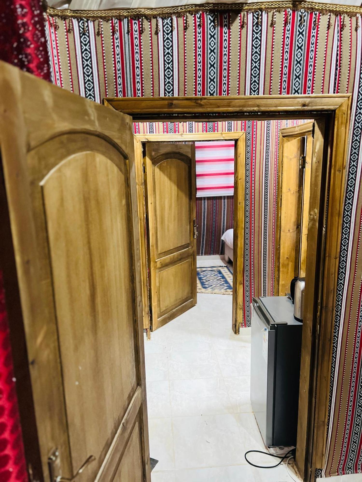 Magic Mountain Camp Apartment Вади Рум Екстериор снимка