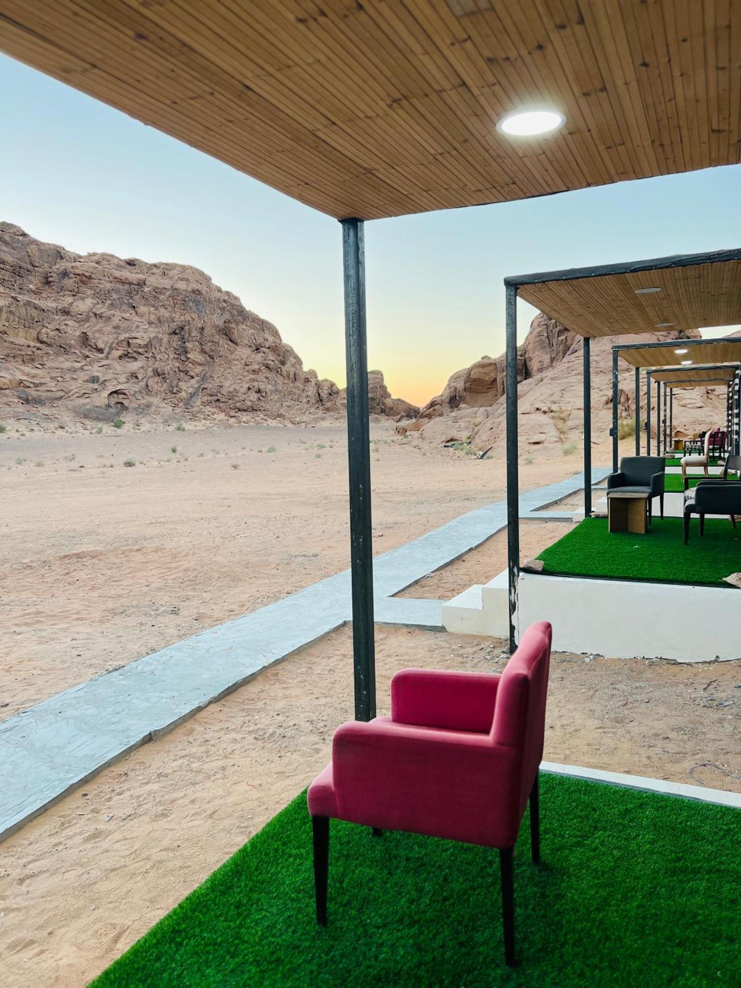Magic Mountain Camp Apartment Вади Рум Екстериор снимка