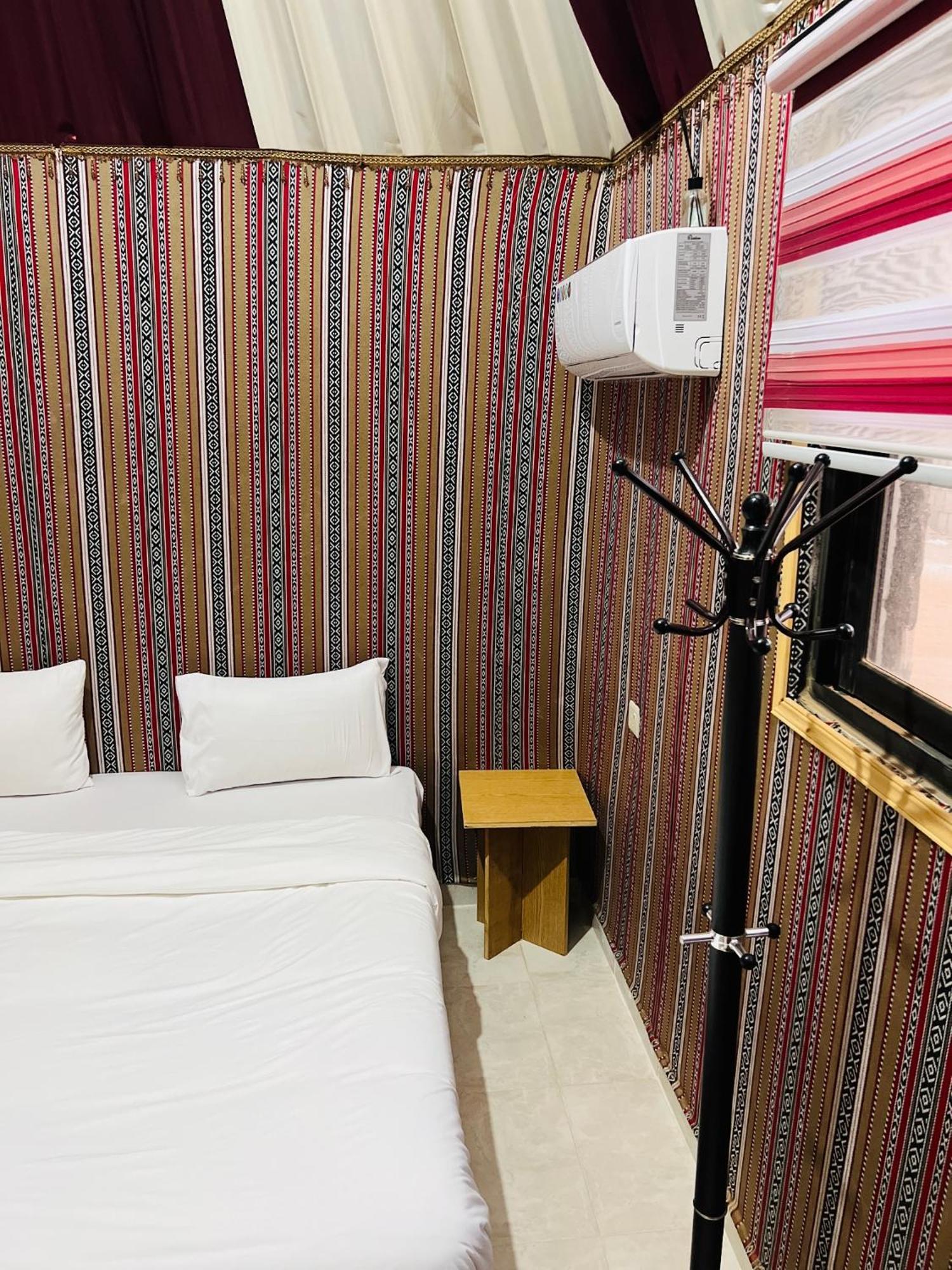 Magic Mountain Camp Apartment Вади Рум Екстериор снимка