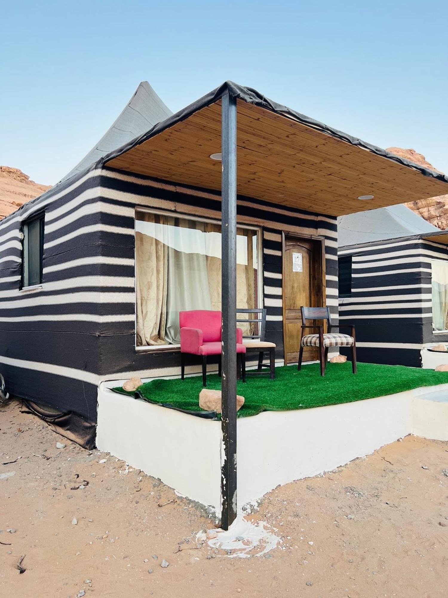 Magic Mountain Camp Apartment Вади Рум Екстериор снимка