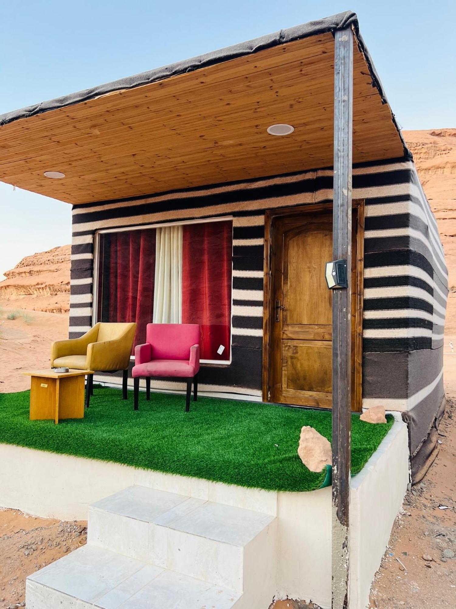 Magic Mountain Camp Apartment Вади Рум Екстериор снимка