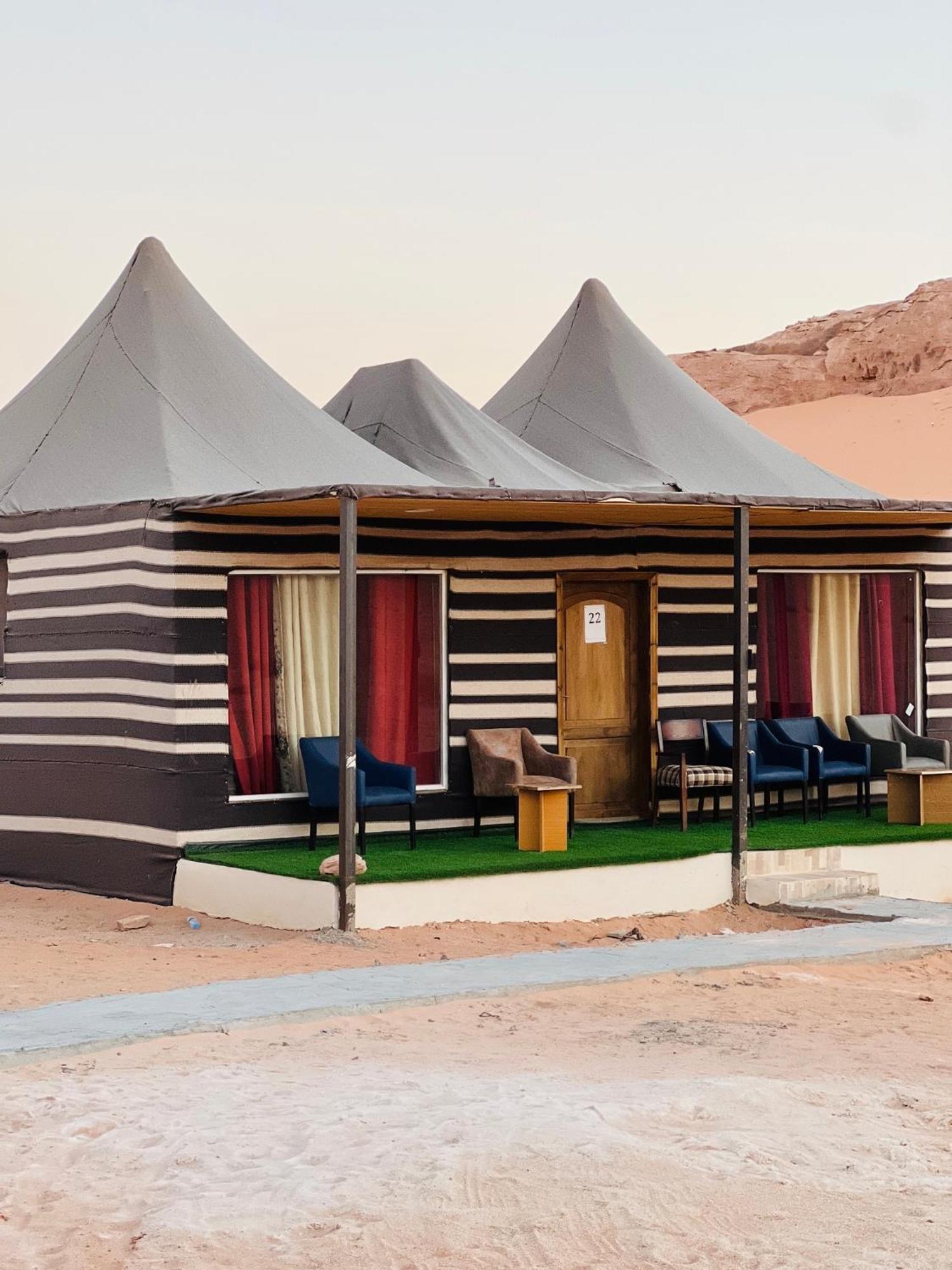 Magic Mountain Camp Apartment Вади Рум Екстериор снимка