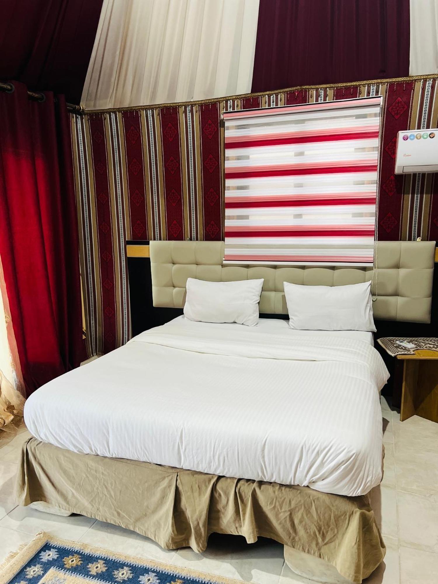 Magic Mountain Camp Apartment Вади Рум Екстериор снимка