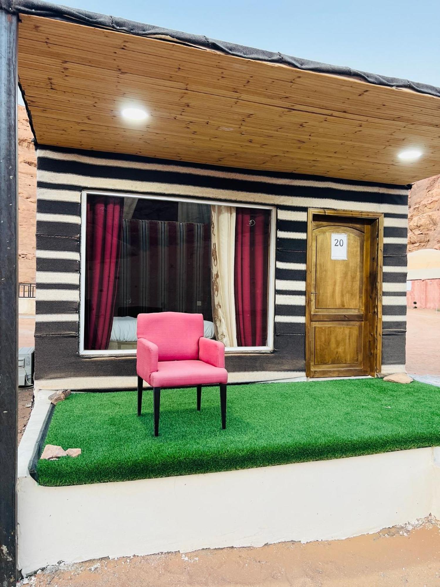 Magic Mountain Camp Apartment Вади Рум Екстериор снимка